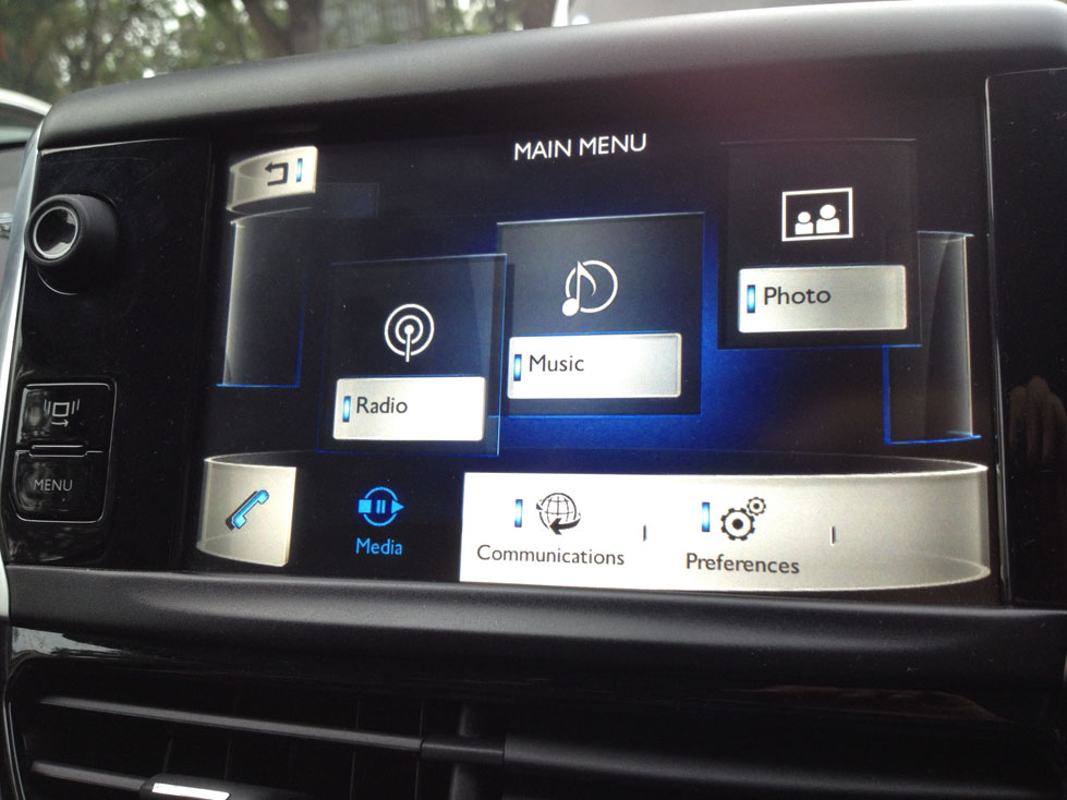 INTERFACE CITROEN / PEUGEOT / OPEL / TOYOTA - NAC 7''-8'' - ENTREE